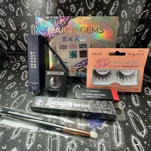 Makeup lot! Mac, urban decay, Kat Von d…